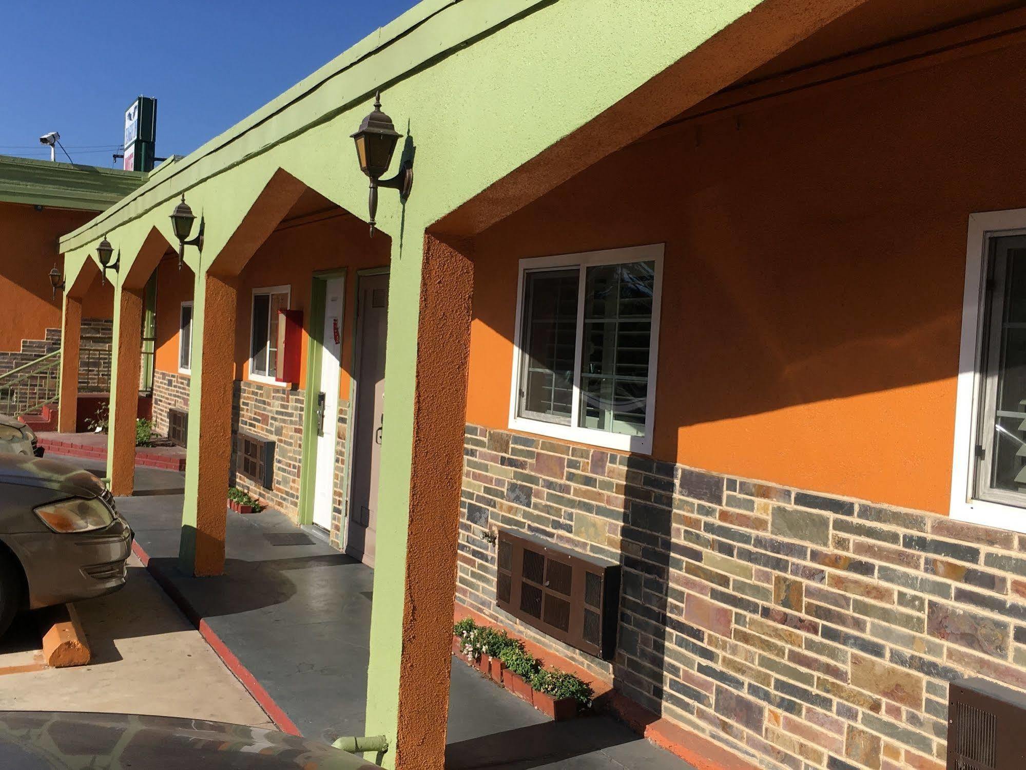 Eagle Inn Motel Лонг Бийч Екстериор снимка